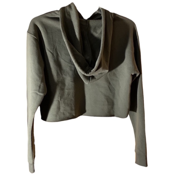 Juniors Wild Fable Green Long Sleeve Hooded Crop Top Sweatshirt Hoodie Pullover - Picture 2 of 6